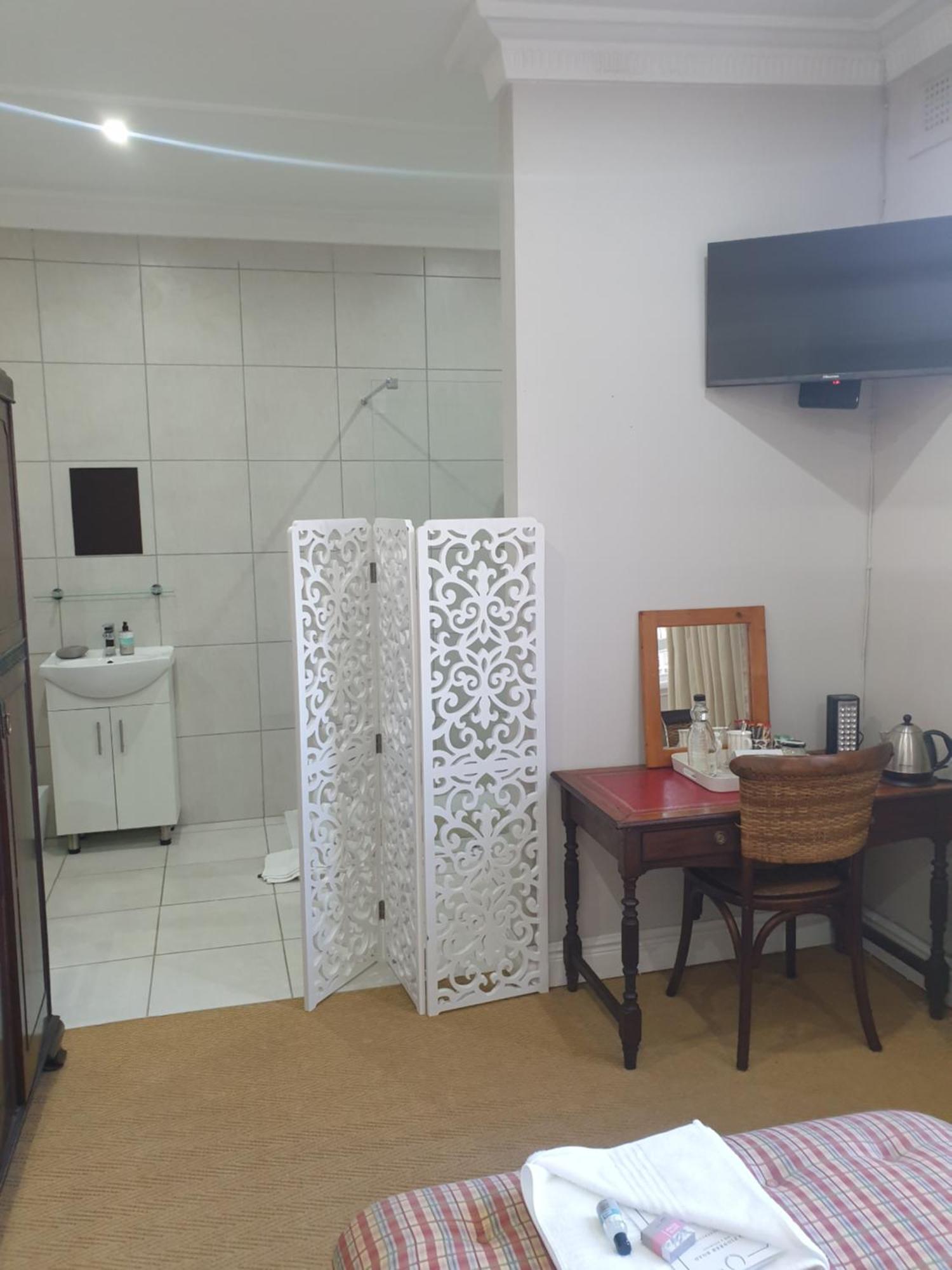 18 Pioneer Bnb Клоф Экстерьер фото